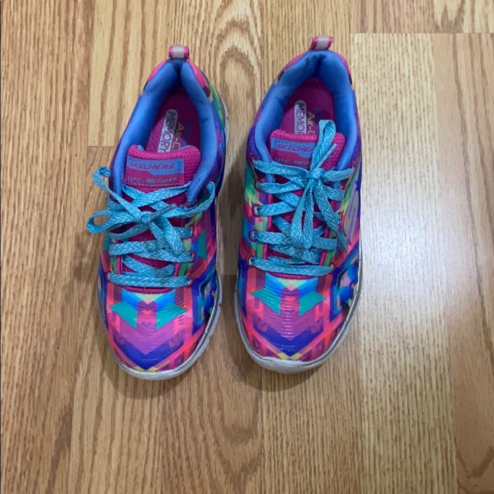 Girls size 13 Sketchers sneakers